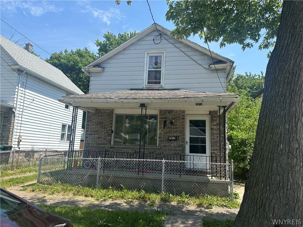 2813 10th Street — photo