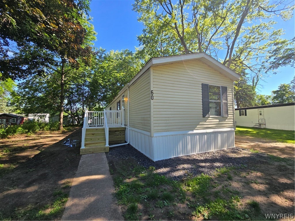 60 Lakewood Village — photo