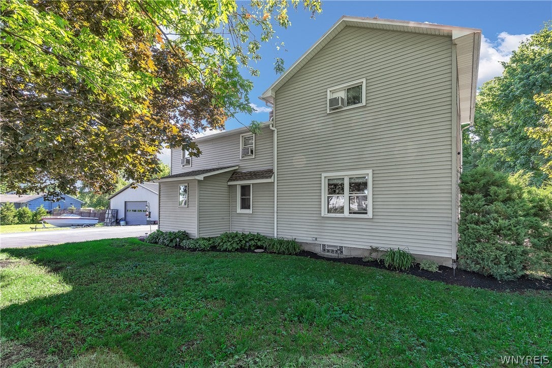 4877 Royalton Center Rd — photo