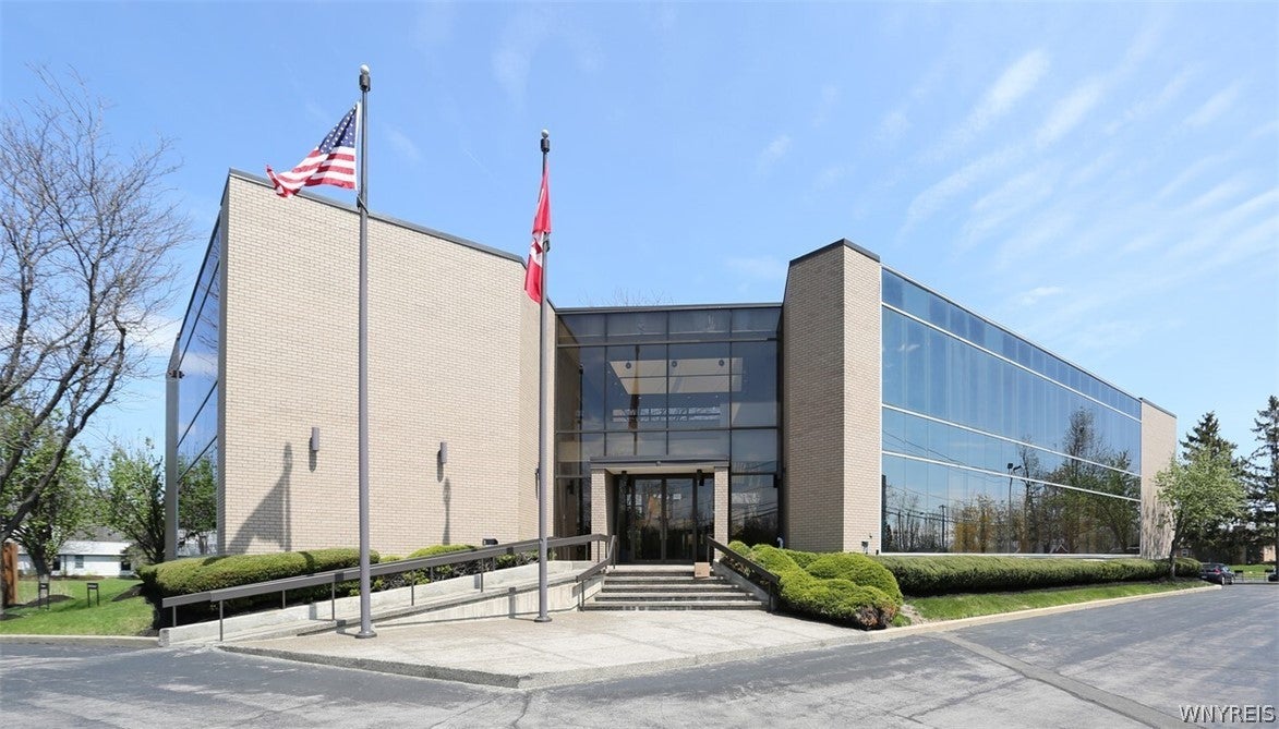 10 John James Audubon Parkway — photo