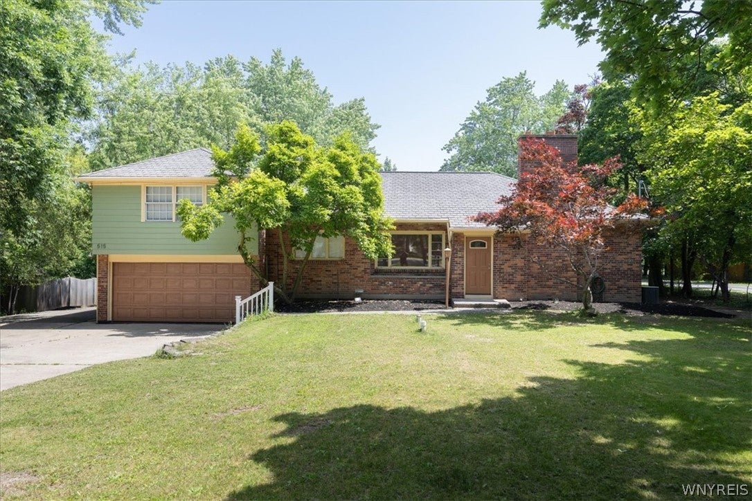 515 N Forest Road — photo