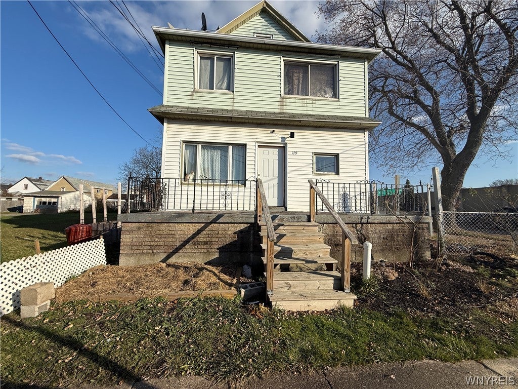 179 Weaver Street — photo