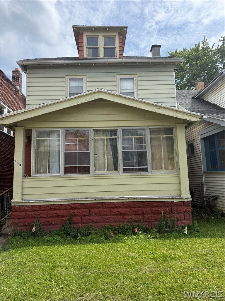 289 E Delavan Avenue S — photo