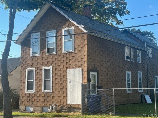 14 Box Avenue — photo