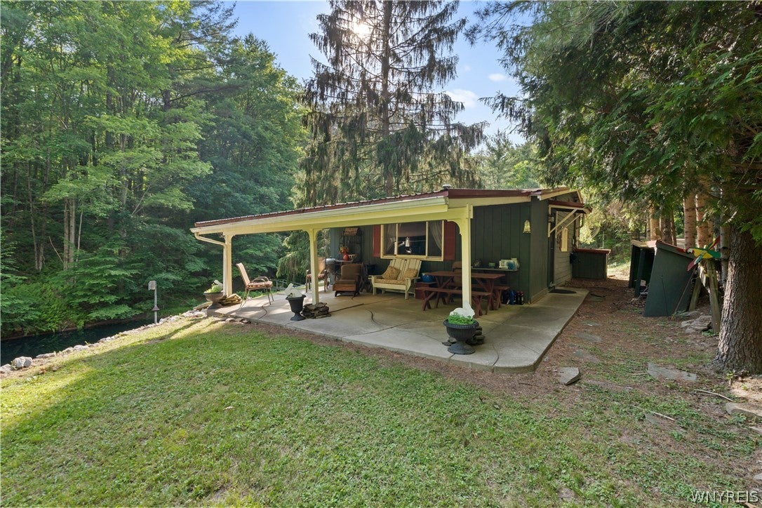 9173 Lyman Rd & 9448 Valle Dr — photo