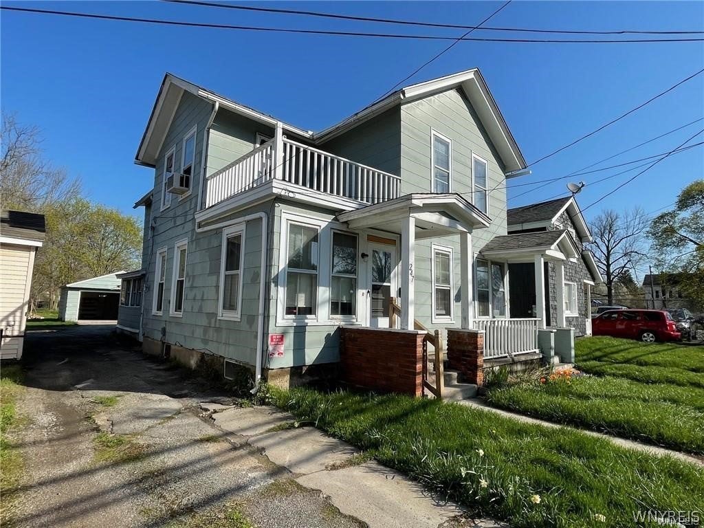 247 Clinton Street — photo