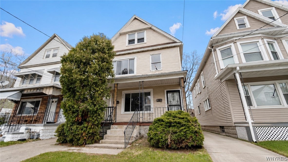 123 Peter Street — photo