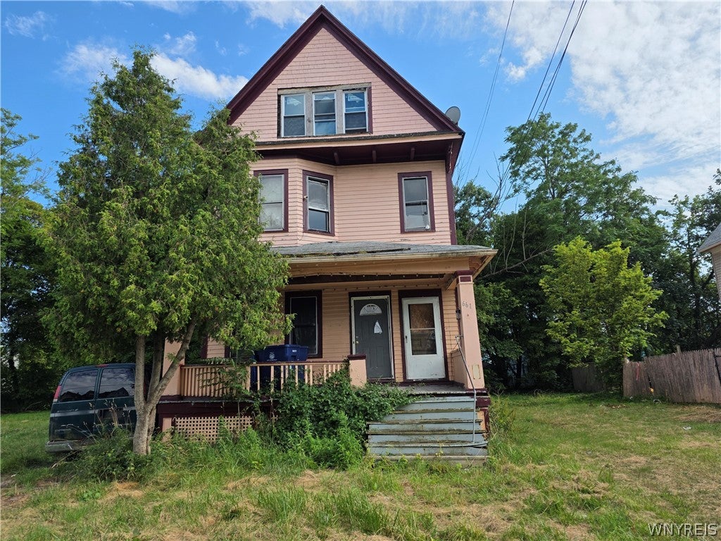 661 Riley Street — photo