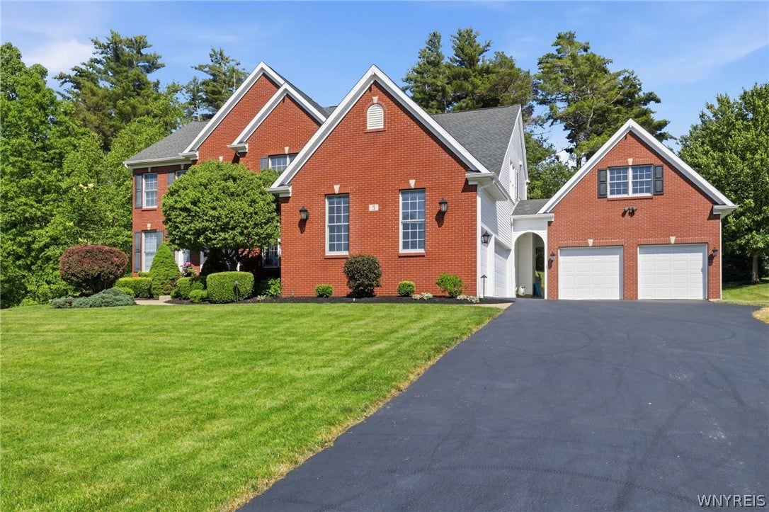 5 Kingfisher Court — photo