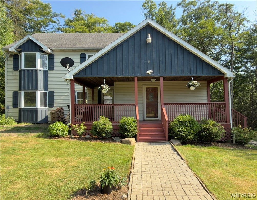 8709 Heath Road — photo