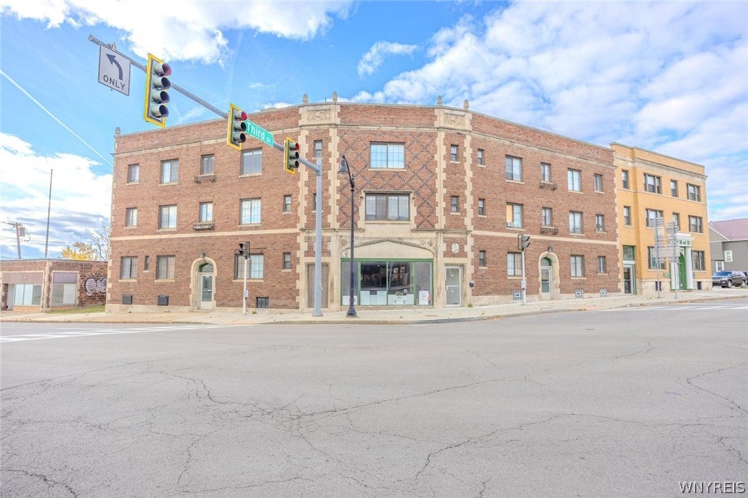 530 Main Street — photo