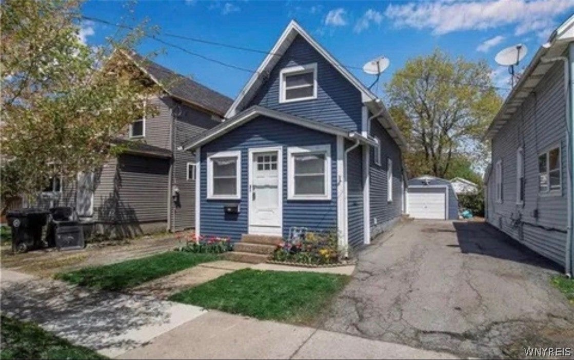 311 Fillmore Avenue — photo