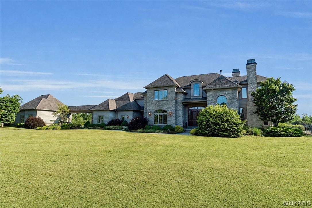 7260 Country View Lane — photo