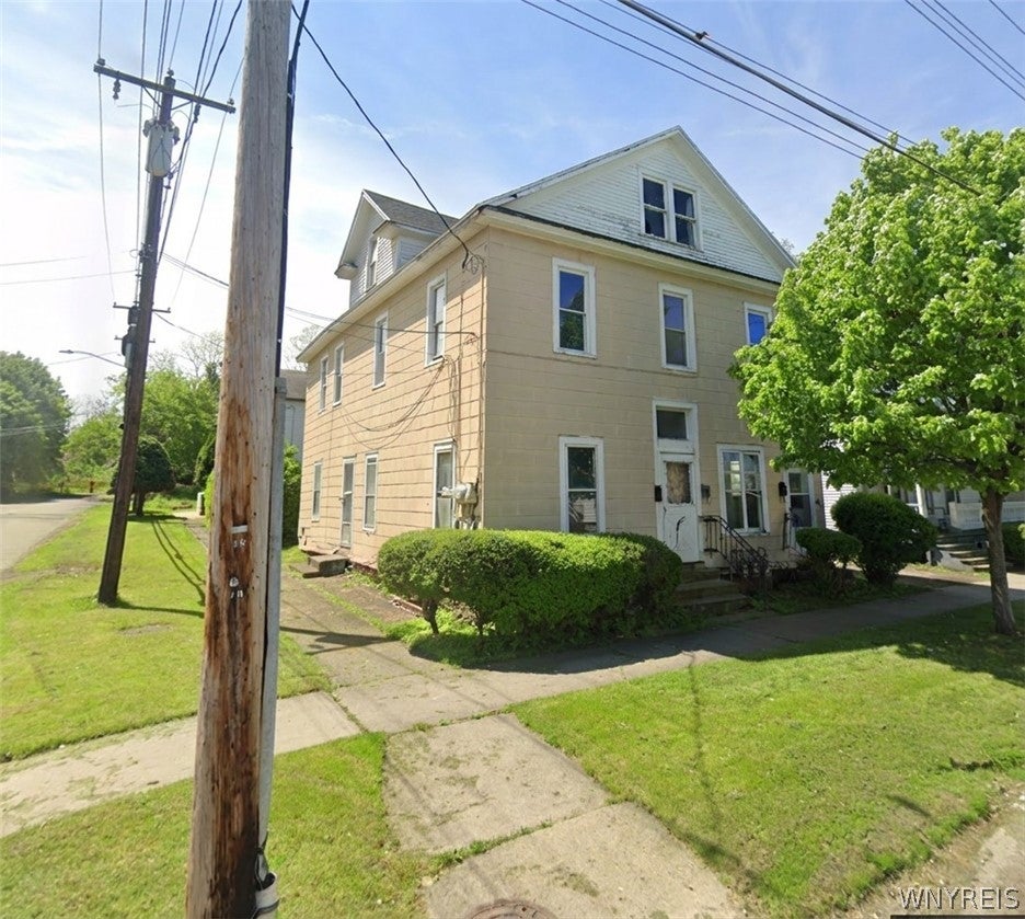 93 E 2nd Street — photo