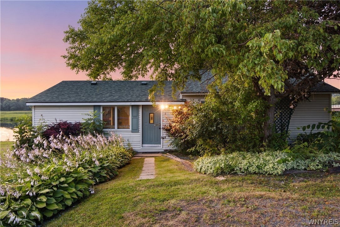 8 Scharoun Drive — photo