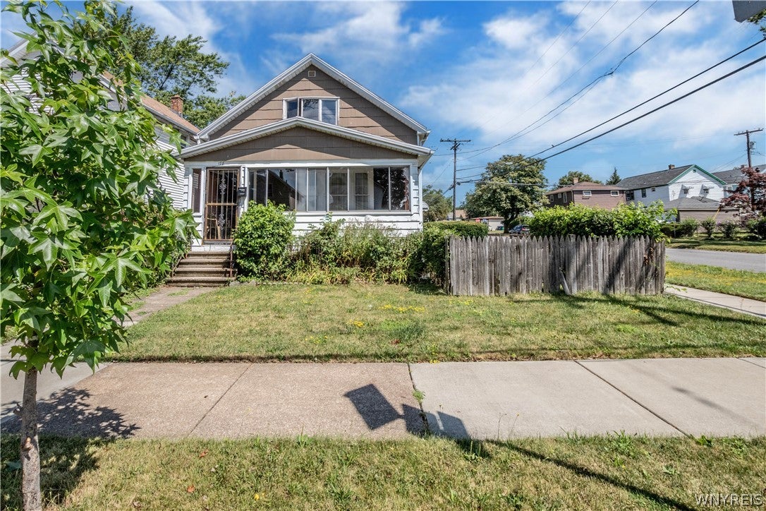 178 Hastings Avenue — photo