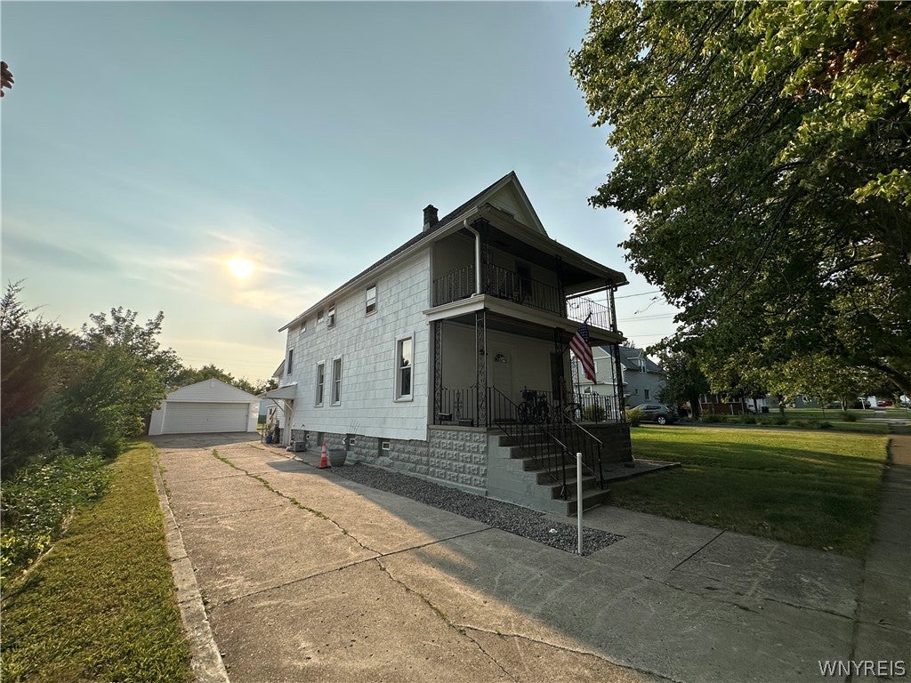 35 Cowing Street — photo