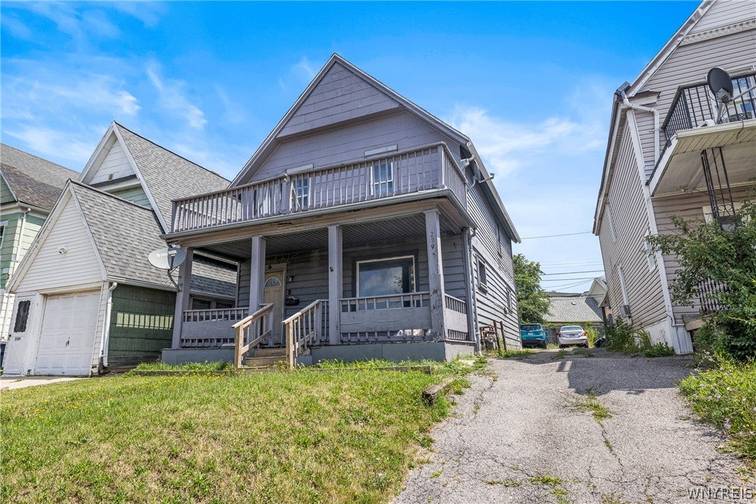 2295 Niagara Street — photo