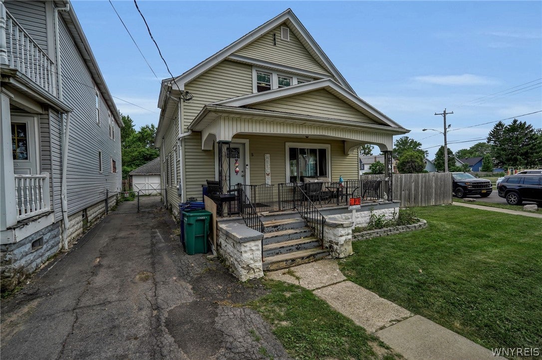5 Macamley Street — photo