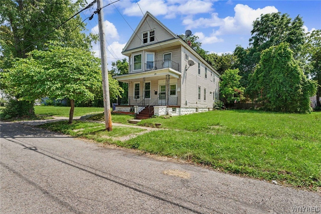 59 Edna Place — photo