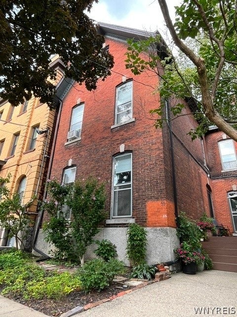 55 Whitney Place — photo