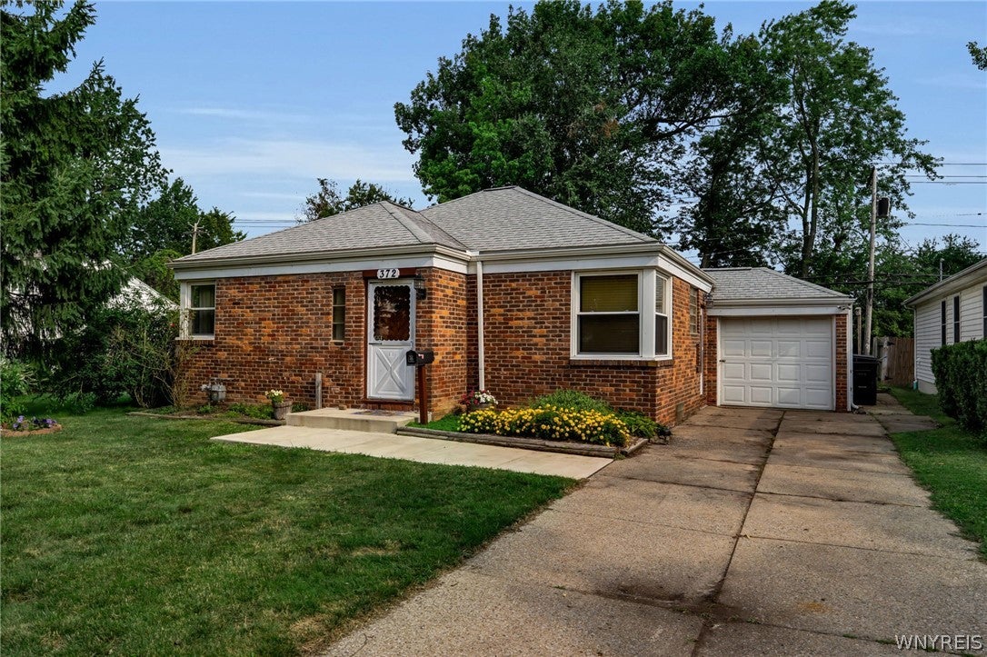 372 Woodland Drive — photo