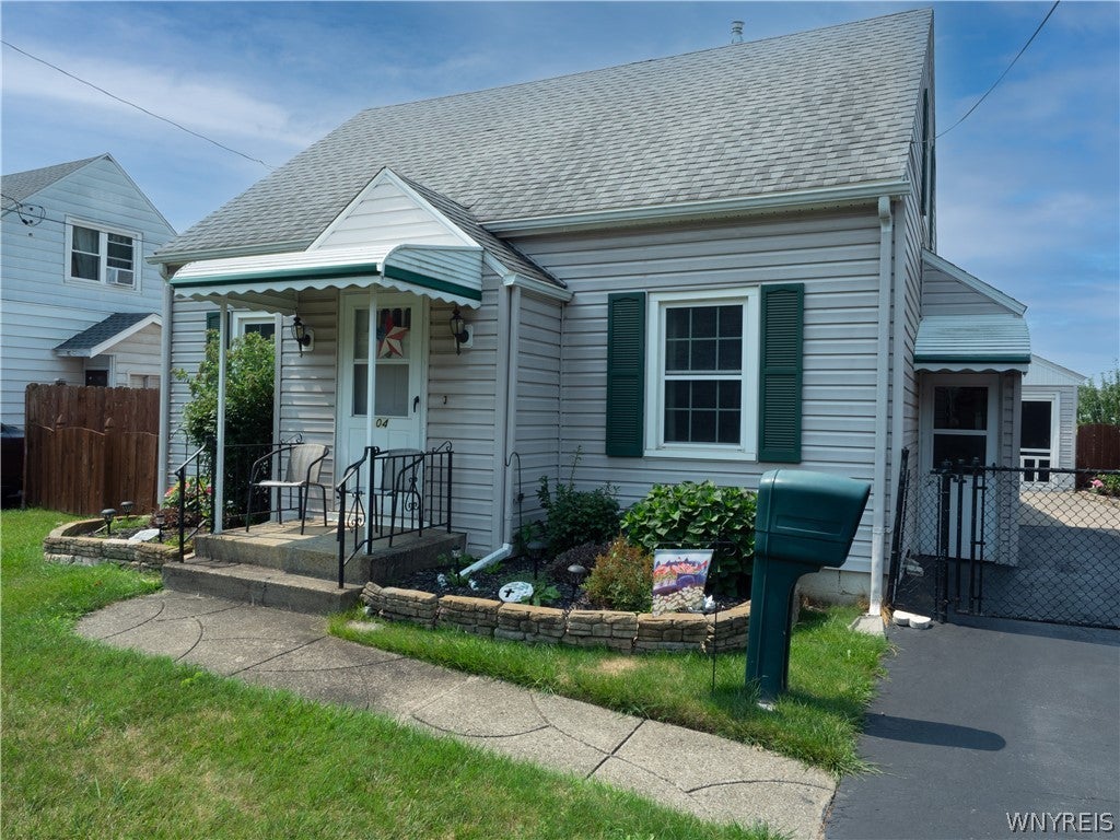104 Lincoln Street — photo