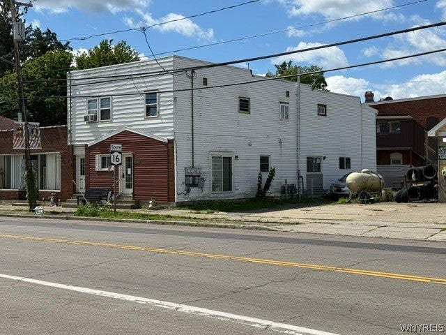 9687 Main Street — photo