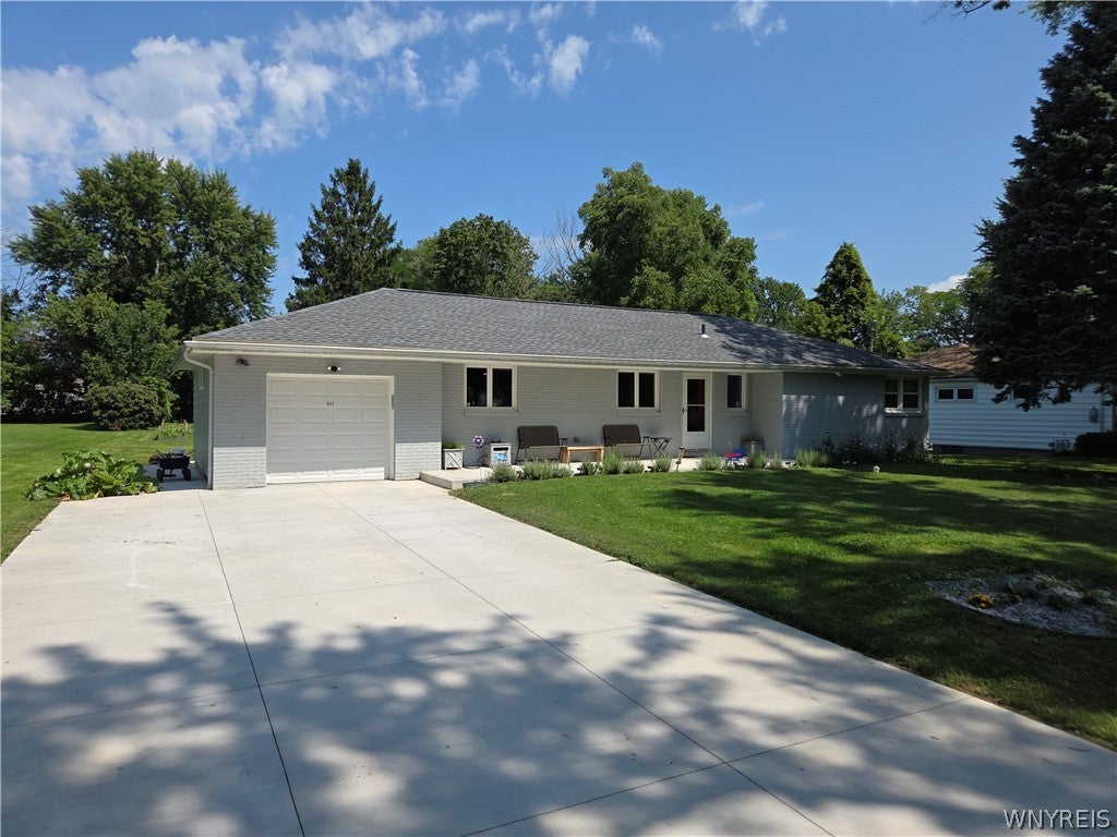987 Elliott Drive — photo