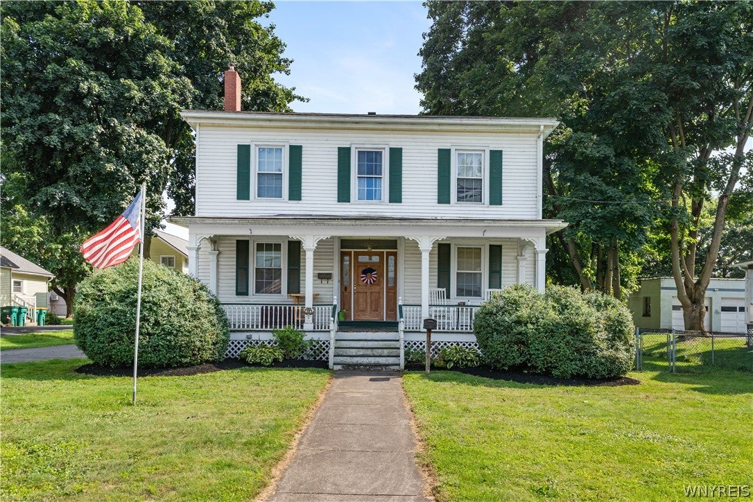 18 W Court Street — photo