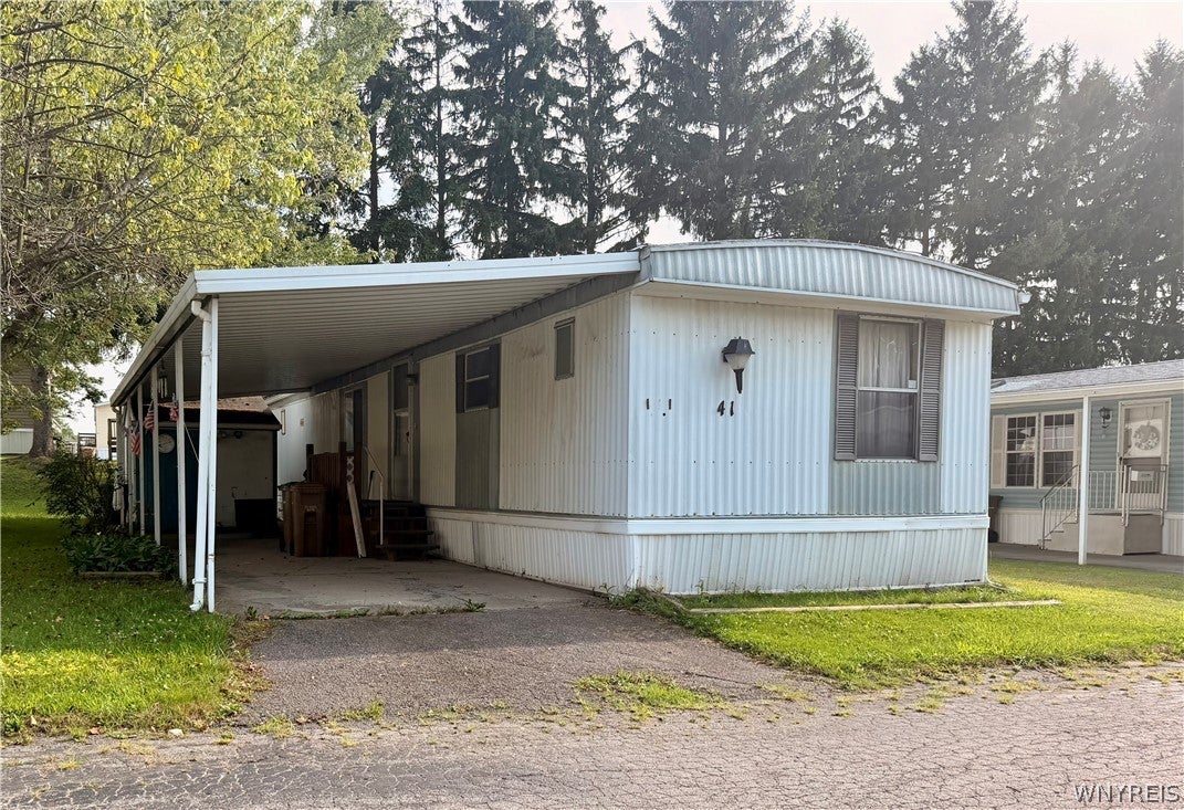 41 Jenny Court — photo