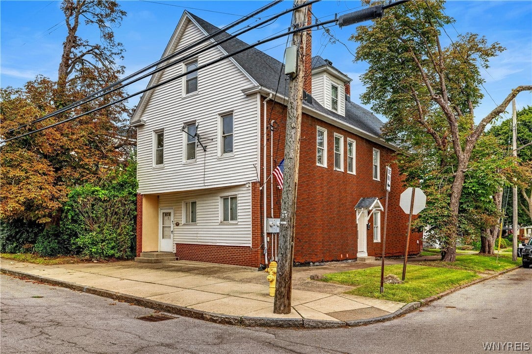 1628 Niagara Street — photo