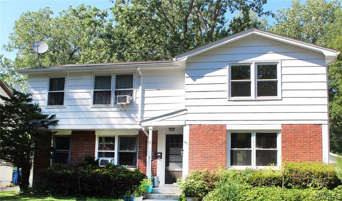 140 Ayrault Drive Right — photo