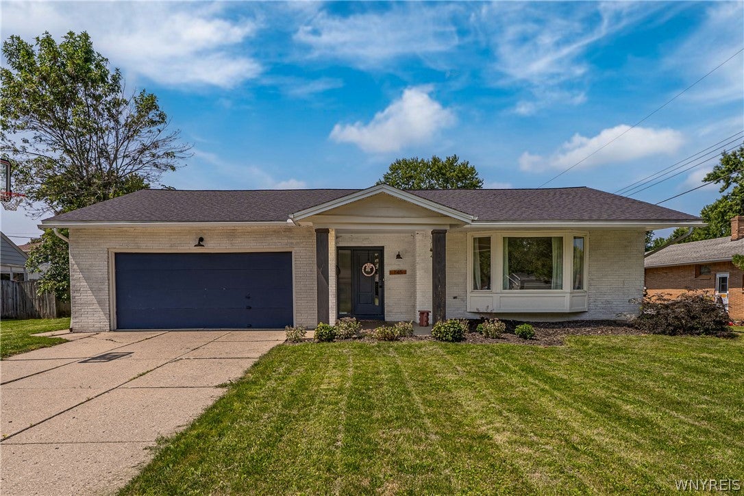 145 E Maplemere Road — photo