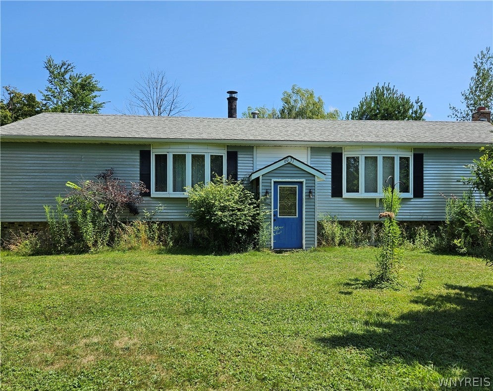 6031 Smith Road — photo