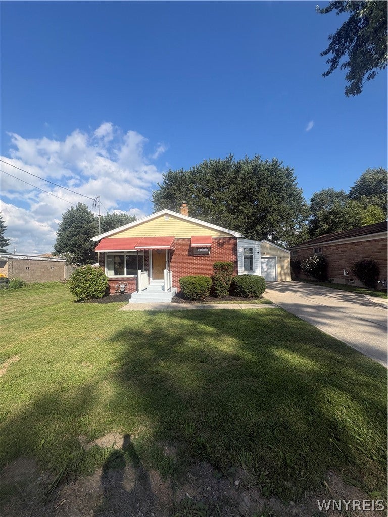639 Harlem Road — photo