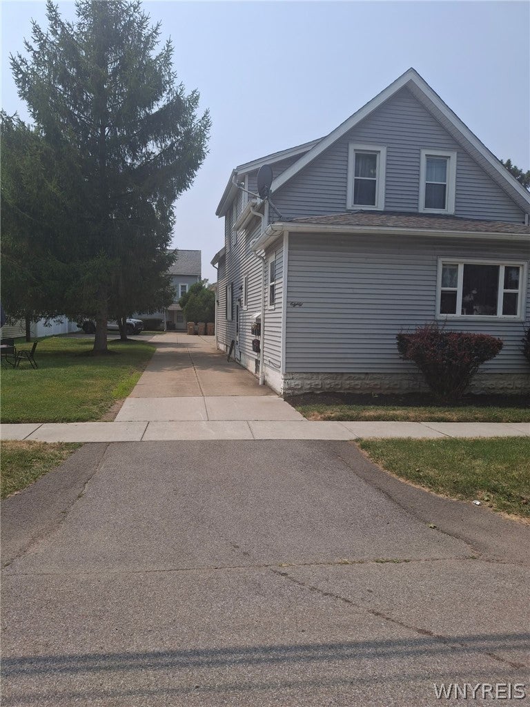 80 Meadow Place — photo