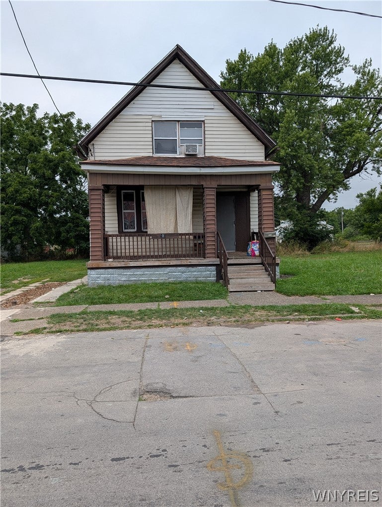 108 Goodyear Avenue — photo