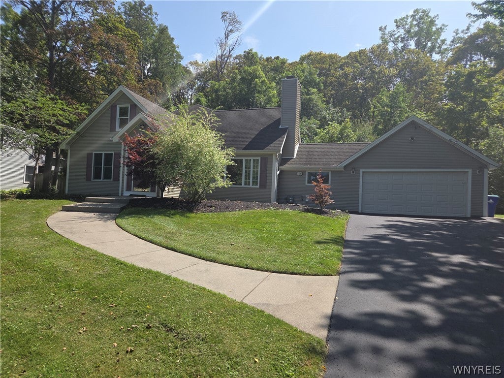 862 Hillside Drive — photo