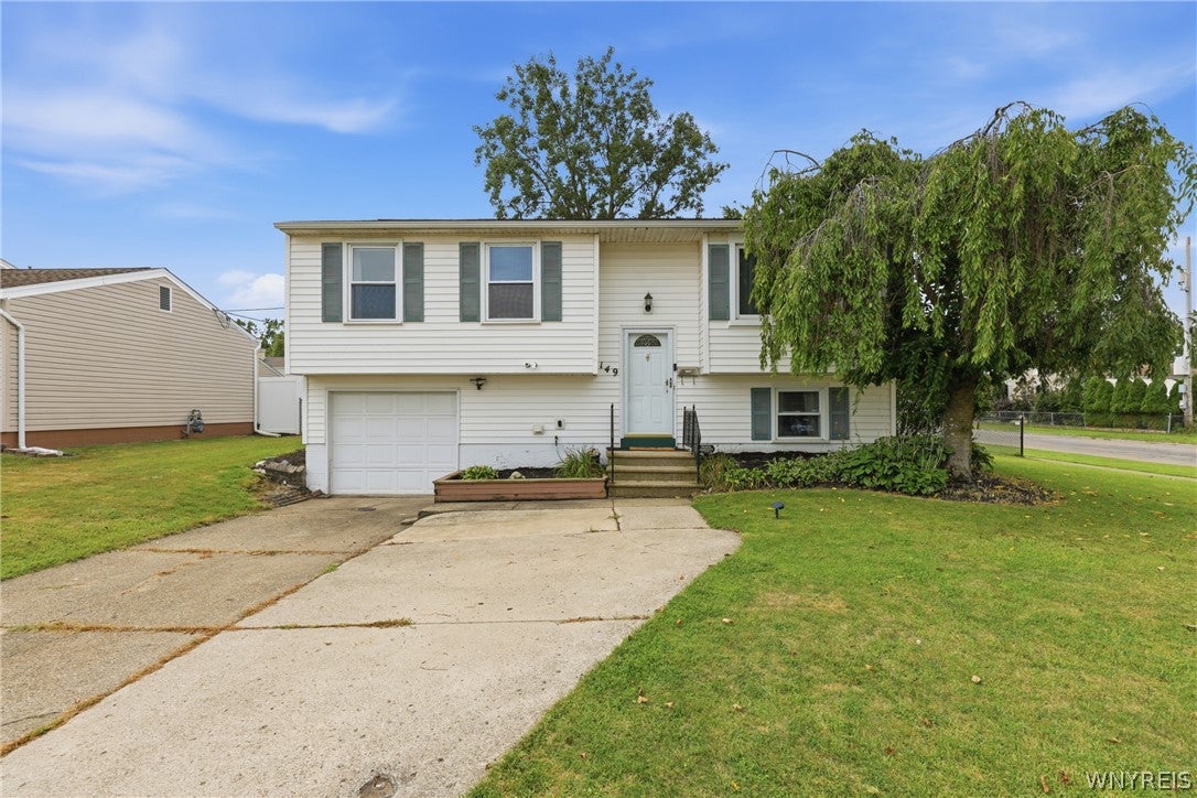 149 Le Havre Drive — photo
