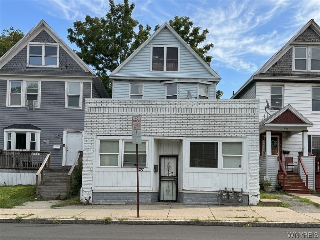 397 Grant Street — photo