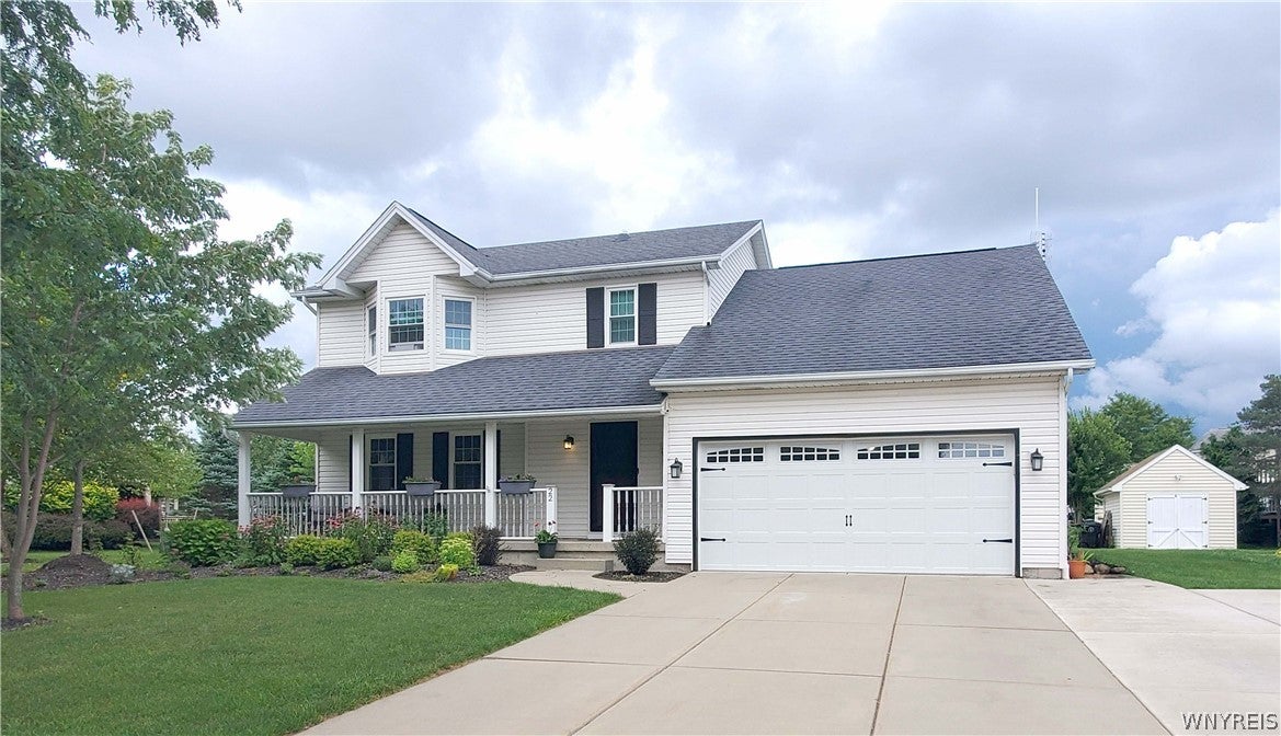 22 West Lake Forest Parkway — photo