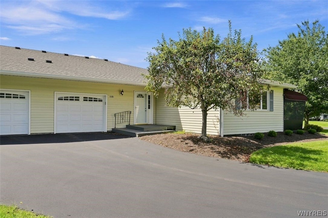 5861 Goodrich Road 11B — photo