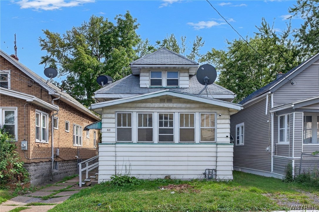 45 Millicent Avenue — photo