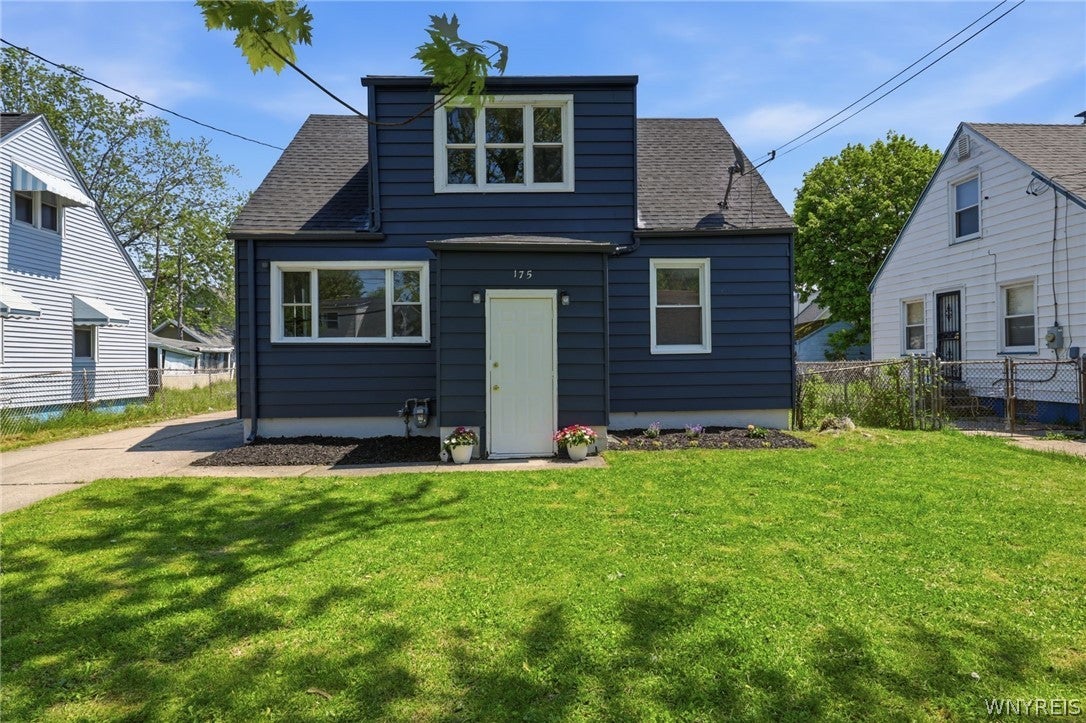 175 Texas Street — photo