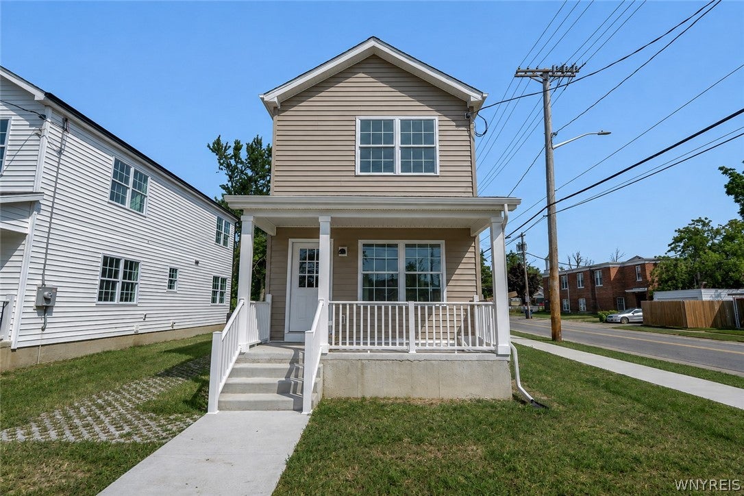 766 E Amherst Street — photo