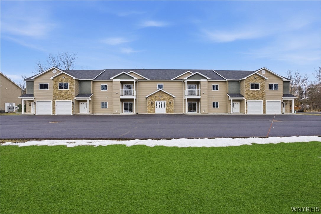 1130 Orchard Park Road — photo