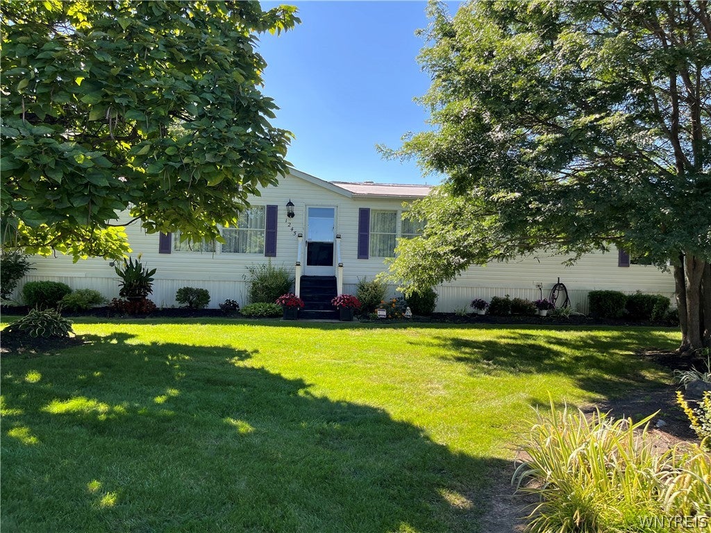 1245 Maplewood Drive — photo