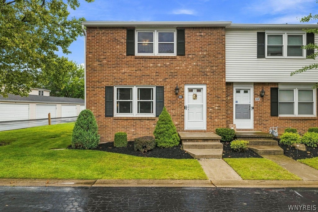 340 Wimbledon Court — photo