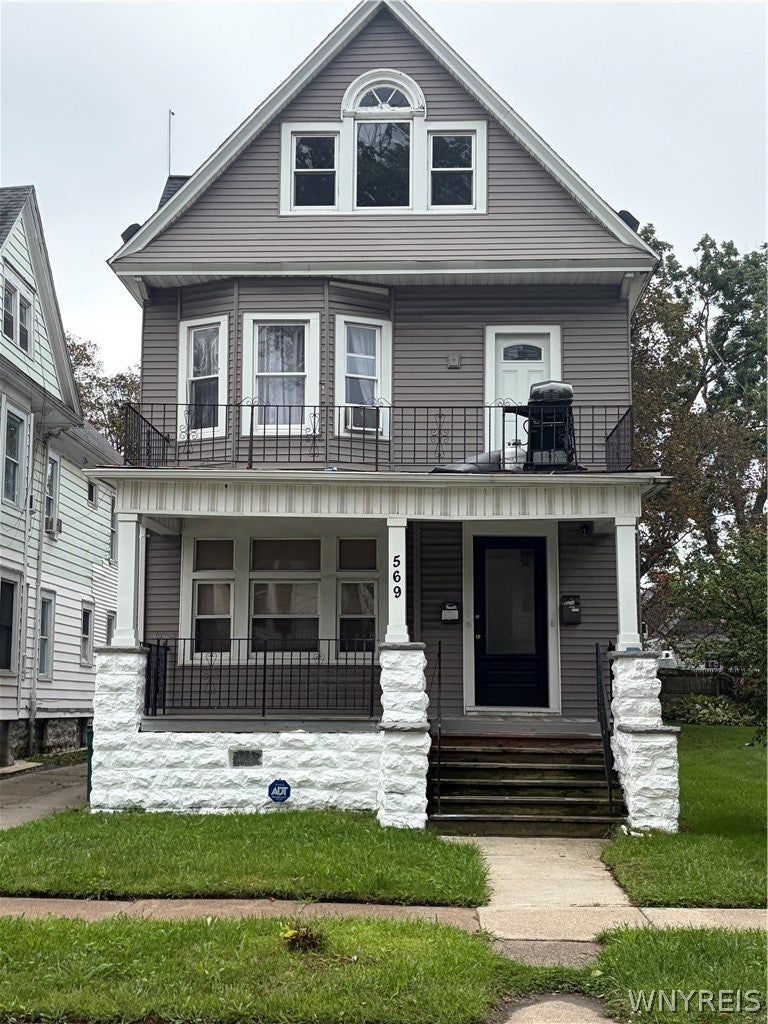 569 E Utica Street Lower Rear — photo